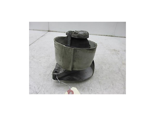 2007-2009 MERCEDES S600 W221 OEM RIGHT FRONT ENGINE MOTOR MOUNT SUPPORT BRACKET