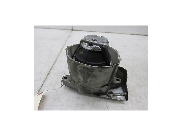 2007-2009 MERCEDES S600 W221 OEM LEFT FRONT ENGINE MOTOR MOUNT SUPPORT BRACKET