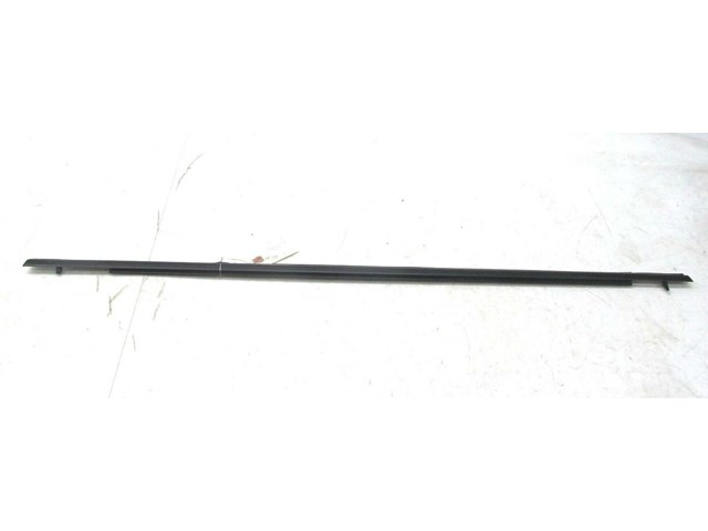 2010-2014 SUBARU IMPREZA WAGON OEM RIGHT REAR PASSENGER WINDOW MOLDING BELT