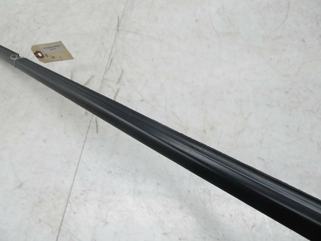 2010-2014 SUBARU IMPREZA WAGON OEM RIGHT REAR PASSENGER WINDOW MOLDING BELT
