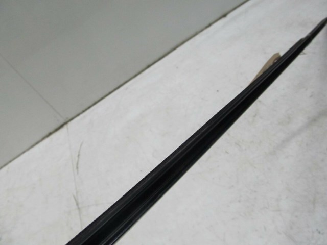 2010-2014 SUBARU IMPREZA WAGON OEM RIGHT REAR PASSENGER WINDOW MOLDING BELT