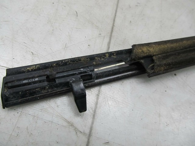 2010-2014 SUBARU IMPREZA WAGON OEM RIGHT REAR PASSENGER WINDOW MOLDING BELT