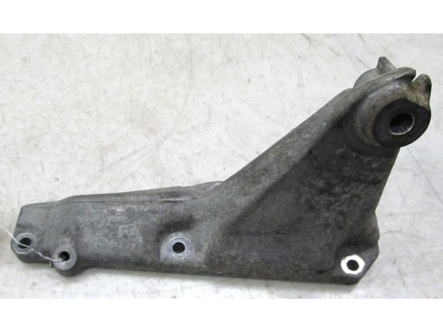  2003-2006 MERCEDES E500 W211 OEM LEFT FRONT ENGINE MOTOR MOUNT BRACKET 