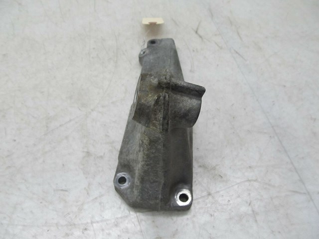  2003-2006 MERCEDES E500 W211 OEM LEFT FRONT ENGINE MOTOR MOUNT BRACKET 