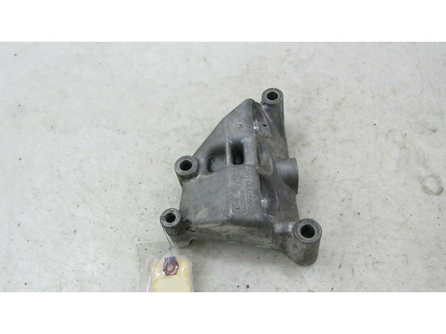 2011-2018 DODGE JOURNEY OEM 3.6L RIGHT FRONT MOTOR MOUNT BRACKET   