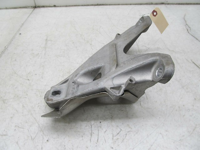  2009-2013 BMW 328i E93 E92 LCI OEM RIGHT FRONT ENGINE MOTOR MOUNT BRACKET 