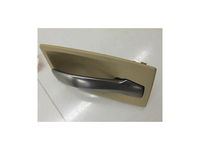 2006-2007 BMW 530XI WAGON E61 OEM RIGHT FRONT PASSENGER'S INTERIOR DOOR HANDLE