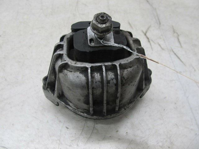 2007-2010 BMW 328xi E90 OEM LEFT FRONT ENGINE MOTOR MOUNT 