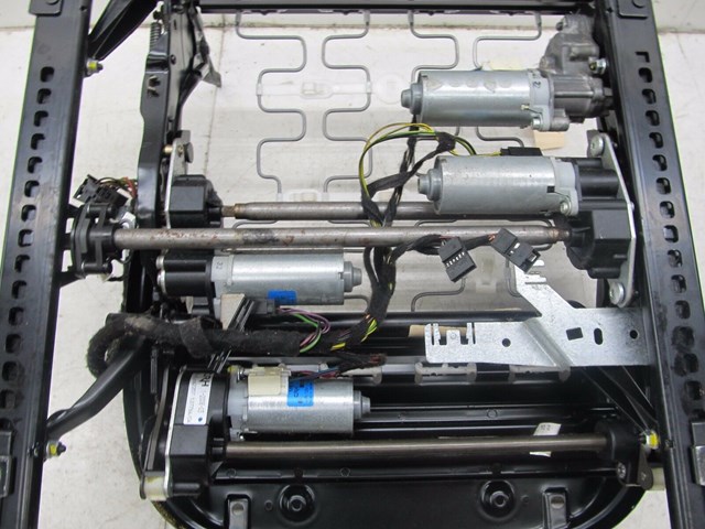 2003-2006 RANGE ROVER HSE OEM LEFT FRONT DRIVER SEAT TRACK ASSEMBLY 