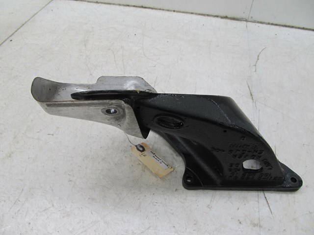  2003-2006 RANGE ROVER HSE OEM LEFT FRONT ENGINE MOTOR MOUNT SUPPORT BRACKET 