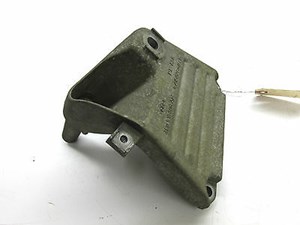 2004-2006 AUDI A8 L QUATTRO D3 OEM RIGHT FRONT ENGINE MOTOR MOUNT BRACKET