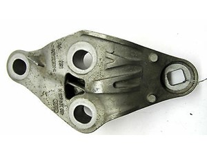 2004-2006 AUDI A8 L QUATTRO D3 OEM RIGHT FRONT ENGINE MOTOR MOUNT BRACKET