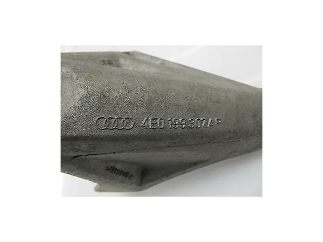  2004-2006 AUDI A8 L QUATTRO D3 OEM LEFT SIDE FRONT MOTOR MOUNT BRACKET