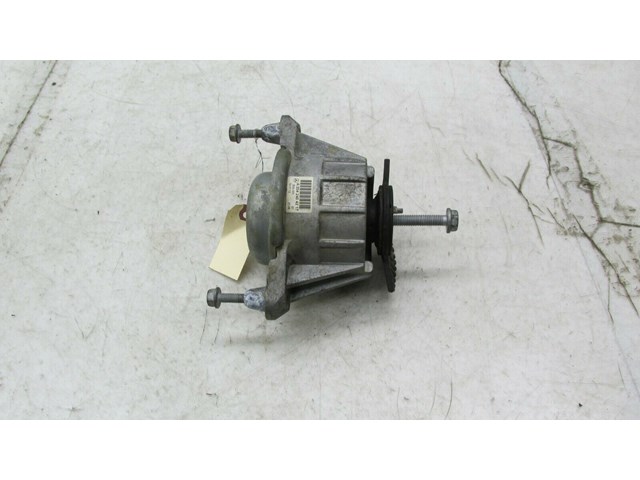 2012-2015 MERCEDES C250 COUPE W204 OEM 1.8L ENGINE RIGHT FRONT MOTOR MOUNT 