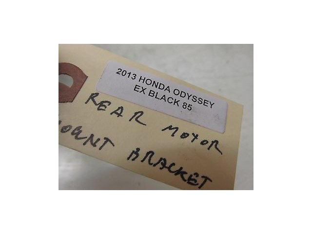 2011-2013 HONDA ODYSSEY OEM REAR ENGINE MOTOR MOUNT BRACKET 