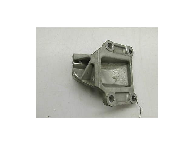 2005-2007 INFINITI G35 COUPE OEM RIGHT FRONT ENGINE MOTOR MOUNT BRACKET