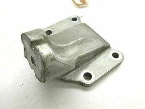 2005-2007 INFINITI G35 COUPE OEM RIGHT FRONT ENGINE MOTOR MOUNT BRACKET