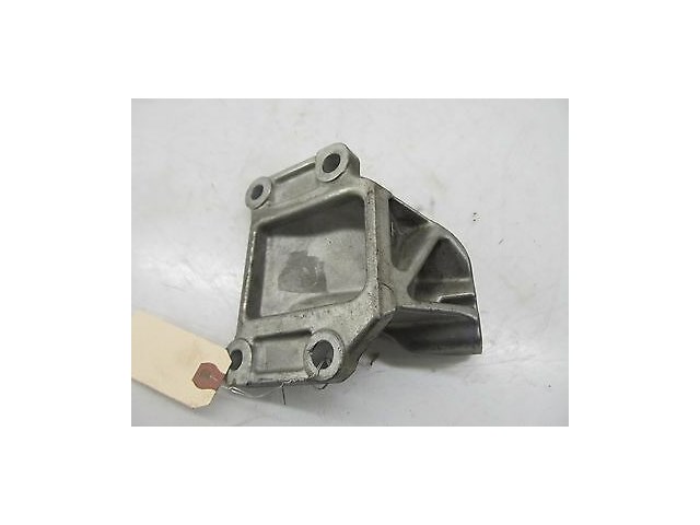 2003-2005 NISSAN 350Z COUPE OEM RIGHT FRONT ENGINE MOTOR MOUNT SUPPORT BRACKET
