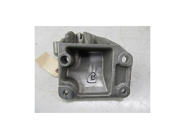 2006-2008 NISSAN 350Z COUPE OEM LEFT FRONT ENGINE MOTOR MOUNT SUPPORT BRACKET