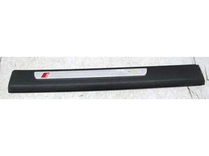 2005-2008 AUDI A6 C6 OEM RIGHT REAR SCUFF STEP SILL COVER 