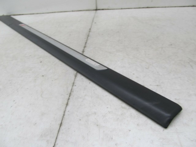 2005-2008 AUDI A6 C6 OEM RIGHT FRONT SCUFF STEP SILL COVER 