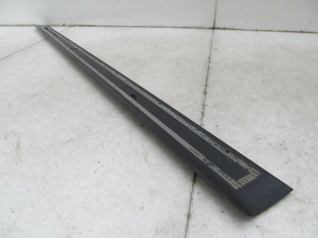 2005-2008 AUDI A6 C6 OEM RIGHT FRONT SCUFF STEP SILL COVER 