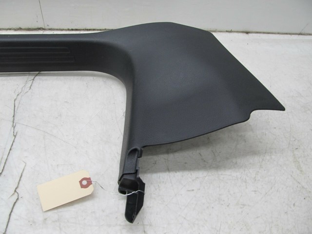 2005-2008 AUDI A6 C6 OEM RIGHT FRONT DOOR SCUFF STEP SCUFF PLATE 
