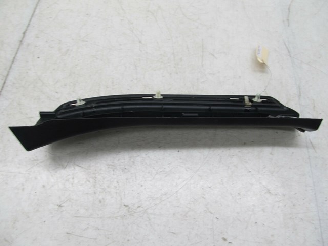 2001-2006 LEXUS LS430 OEM RIGHT REAR DOOR SCUFF PLATE KICKER PANEL 