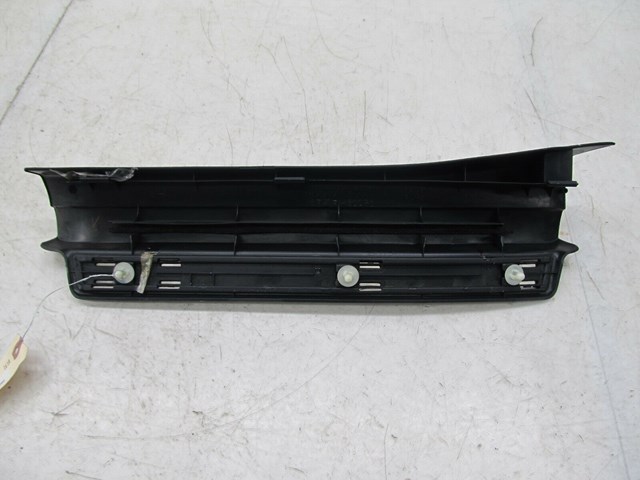 2001-2006 LEXUS LS430 OEM RIGHT REAR DOOR SCUFF PLATE KICKER PANEL 