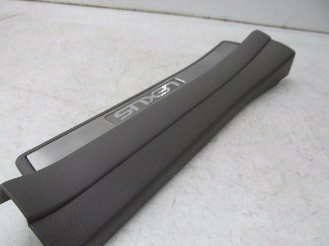 2001-2006 LEXUS LS430 OEM RIGHT REAR DOOR SCUFF PLATE TRIM PANEL 67917-50060
