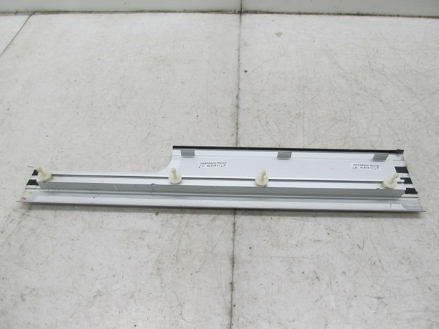 2003-2006 RANGE ROVER HSE OEM LEFT FRONT LOWER SCUFF PLATE TRIM COVER 