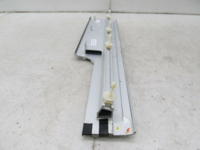 2003-2006 RANGE ROVER HSE OEM LEFT FRONT LOWER SCUFF PLATE TRIM COVER 