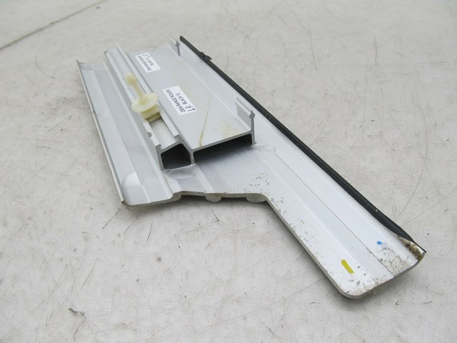 2003-2006 RANGE ROVER HSE OEM LEFT REAR LOWER SCUFF PLATE TRIM COVER 
