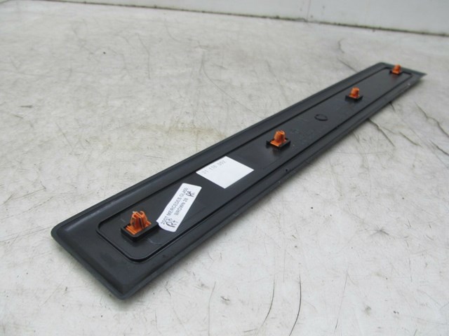 2007-2012 MERCEDES GL450 X164 OEM RIGHT FRONT OUTER STEP SCUFF PLATE TRIM PANEL 