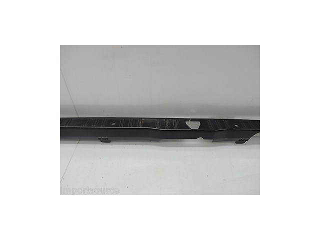 1985-1992 BMW 325i E30 OEM REAR TRUNK SCUFF PANEL FINISH MOLDING COVER 