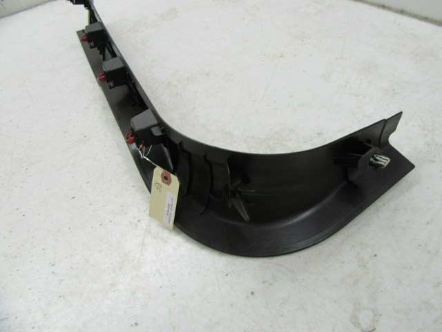 2017-2019 GM BUICK LACROSSE OEM RIGHT FRONT INNER SCUFF PLATE SILL TRIM