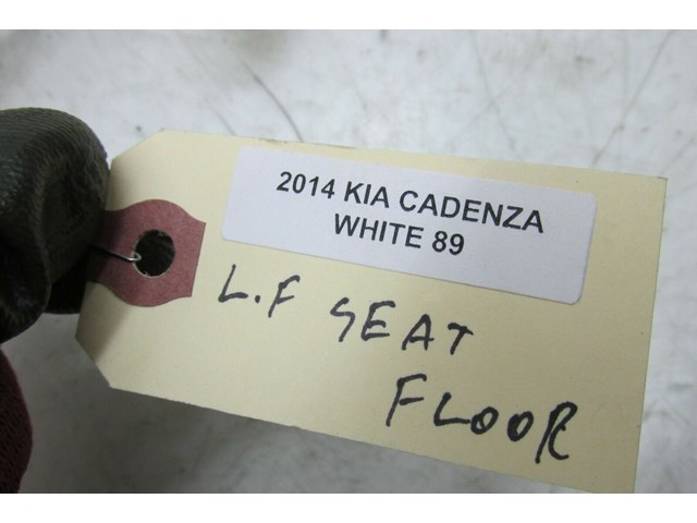 2014-2016 KIA CADENZA OEM LEFT FRONT SEAT FLOOR WIRE HARNESS PIGTAIL PLUG 