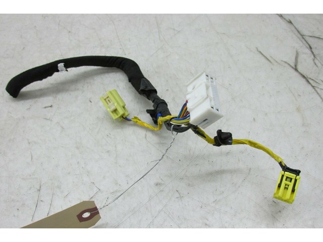 2014-2016 KIA CADENZA OEM LEFT FRONT SEAT FLOOR WIRE HARNESS PIGTAIL PLUG 