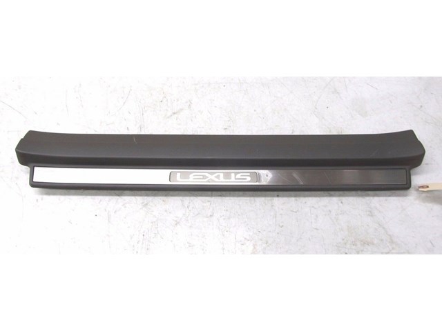 2001-2006 LEXUS LS430 OEM RIGHT FRONT DOOR SCUFF PLATE TRIM PANEL 67913-50060
