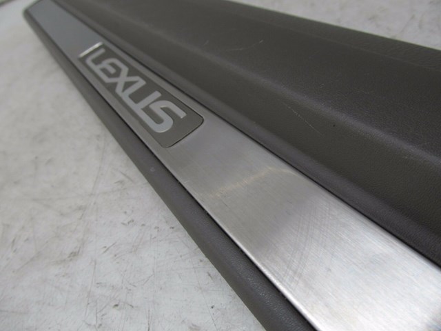 2001-2006 LEXUS LS430 OEM RIGHT FRONT DOOR SCUFF PLATE TRIM PANEL 67913-50060
