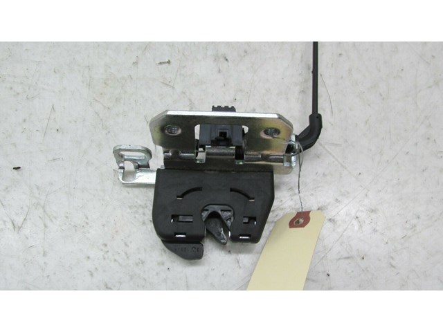 2012-2015 MERCEDES C250 COUPE W204 OEM RIGHT REAR UPPER SEAT LOCK LATCH 