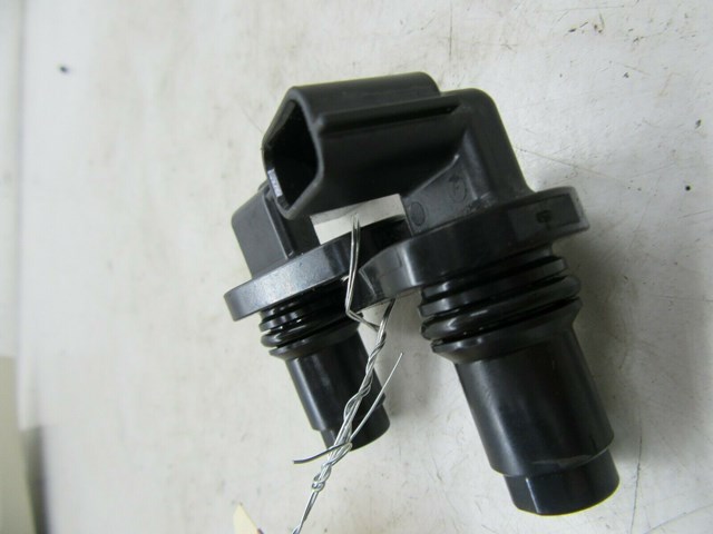 2015-2019 NISSAN MURANO OEM LEFT SIDE CYLINDER HEAD CAMSHAFT POSITION SENSORS 