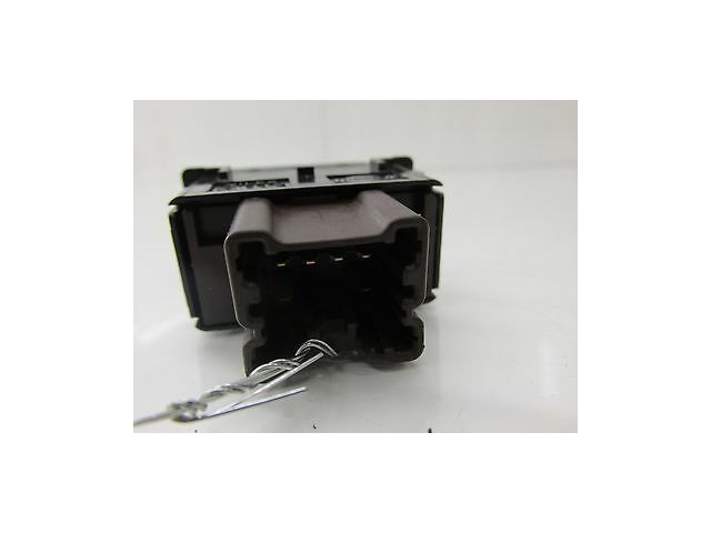 2005-2007 INFINITI G35 COUPE OEM RIGHT FRONT PASSENGER SEAT HEATER CONTROL