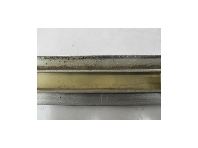  2006-2009 MERCEDES R350 W251 OEM RIGHT FRONT EXTERIOR DOOR TRIM MOULDING 