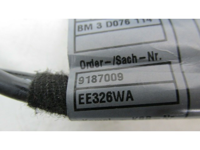 2007-2011 BMW 328i E90 OEM CENTER CONSOLE AUX USB INPUTS WITH HARNESS