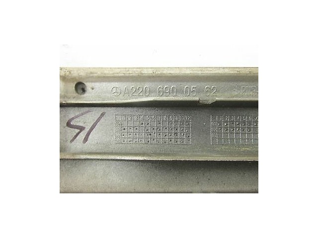 2003-2006 MERCEDES S430 S500 W220 OEM LEFT FRONT EXTERIOR DOOR TRIM MOULDING