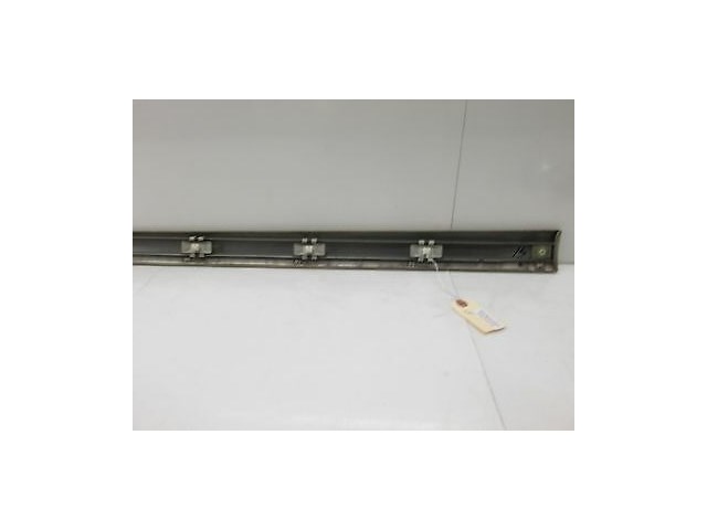 2003-2006 MERCEDES S430 S500 W220 OEM LEFT FRONT EXTERIOR DOOR TRIM MOULDING