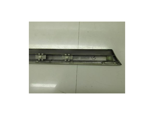 2003-2006 MERCEDES S430 S500 W220 OEM LEFT REAR EXTERIOR DOOR TRIM MOULDING