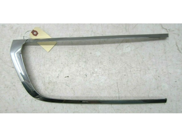 2011-2015 LINCOLN MKX OEM RIGHT REAR PASSENGER SIDE TAILLIGHT TRIM 