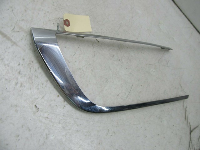 2011-2015 LINCOLN MKX OEM RIGHT REAR PASSENGER SIDE TAILLIGHT TRIM 